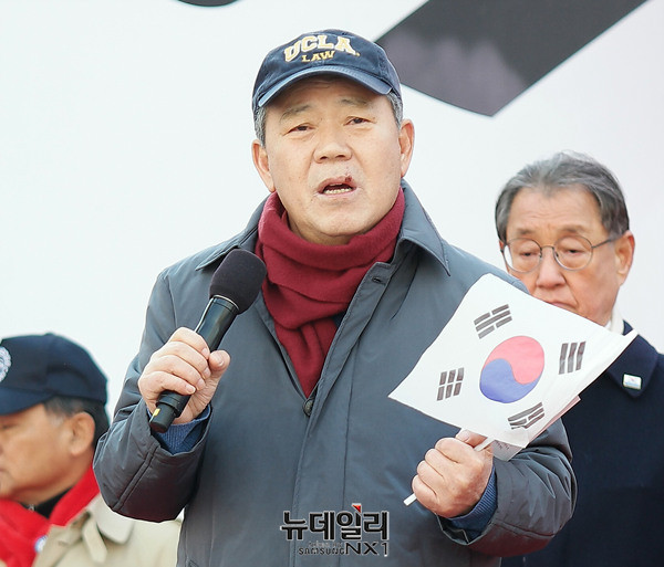 ▲ 김평우 변호사. ⓒ뉴데일리 정상윤 기자