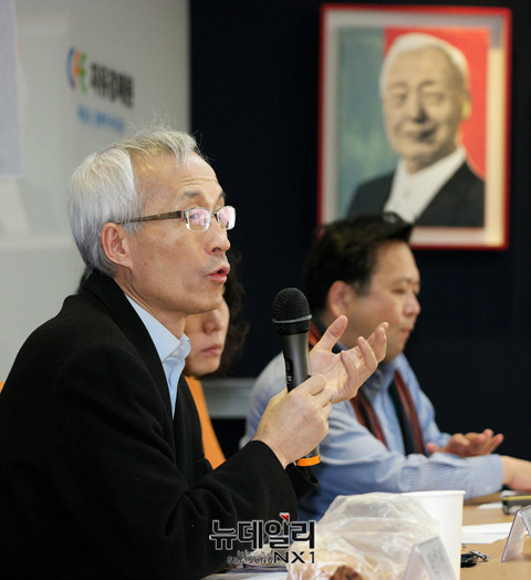 ▲ 신중섭 강원대 윤리교육과 교수. ⓒ뉴데일리 이기륭 기자