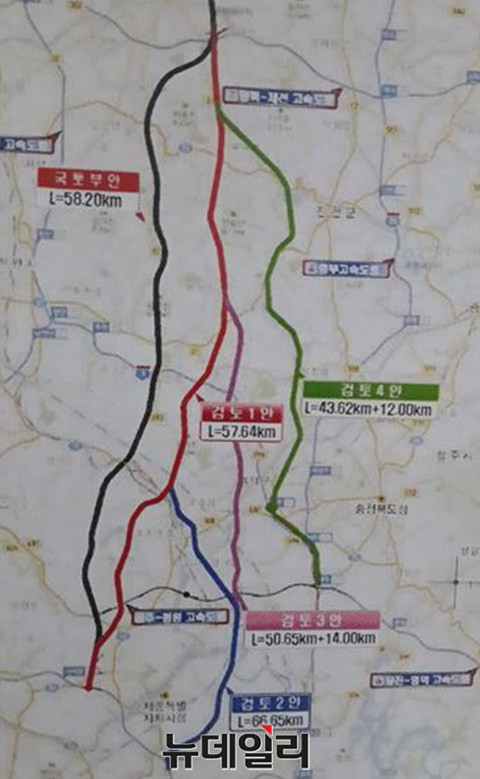 ▲ 서울~세종 고속도로 국토부 안과 충북 청주 경유 1~4안 노선도.ⓒ김종혁 기자