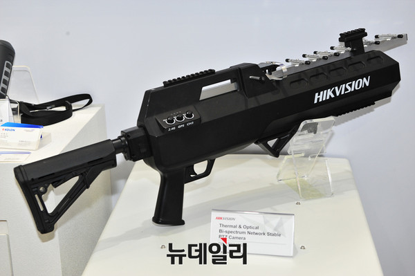 ▲ 세계 1위 영상보안기업인 HIKVISION 안티 드론 방어 장비 ⓒ오세진 기자
