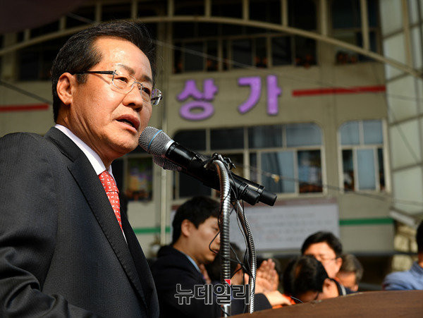 ▲ 자유한국당 소속 홍준표 경남도지사. 그는 최근 김진태 의원에 대해 "애들 얘기 하지 마라"면서 강하게 발언한 바 있다. ⓒ뉴데일리 정상윤 기자