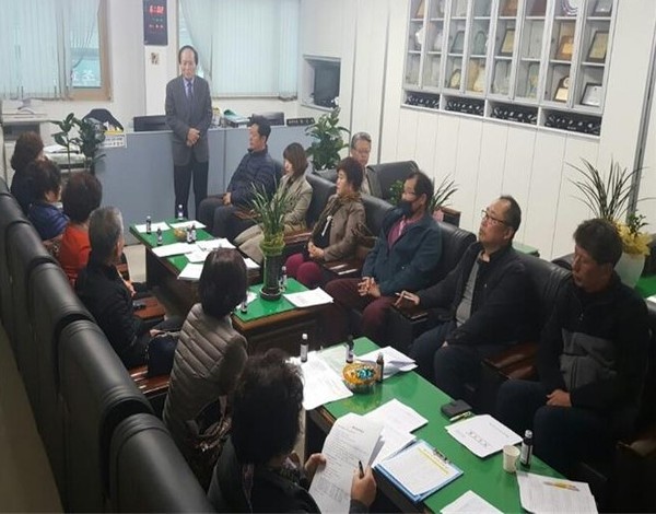 ▲ 단양군새마을지회가 각 산하단체 회의를 갖고 올 전략목표 추진계획을 논의하고 있다.ⓒ단양군새마을지회
