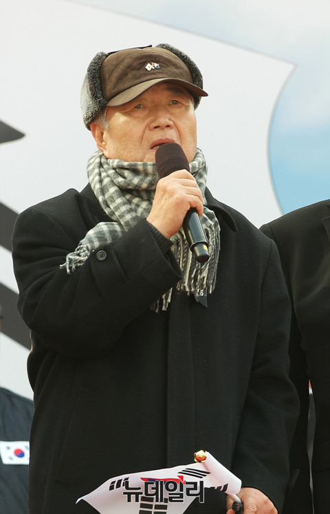 ▲ '대통령탄핵무효국민저항총궐기운동본부'(국민저항본부) 공동대표인 권영해 전 국방장관. ⓒ뉴데일리 이기륭 기자