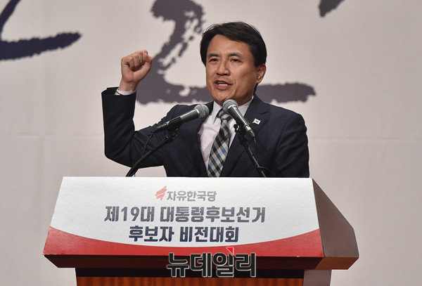 자유한국당 소속 대선 경선 후보인 김진태 의원. 그는 강원도 춘천 출신 재선 의원이다. ⓒ뉴데일리 이종현 기자