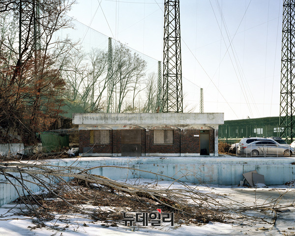 ▲ CD018-03, 100x125cm, Pigment Ink on Premium Luster, 2015 ⓒ 최창재