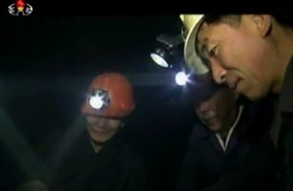 북한의 대(對) 중국 석탄 수출이 지난 2월 중 크게 늘어 유엔 안전보장이사회(이하 유엔 안보리)가 정한 상한선에 근접한 것으로 알려졌다. 사진은 북한 광부들 모습.ⓒ北선전매체 영상 캡쳐