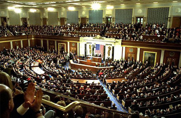 ▲ 북한의 핵무기 및 탄도미사일 개발, 중공의 '사드 협박'에 대해 한국 정치인들보다 미국 정치인들이 한국 국민을 더 생각하는 듯하다. 사진은 조지 W.부시 前대통령의 의회연설 당시 美하원의 모습. ⓒ위키피디아 공개사진.