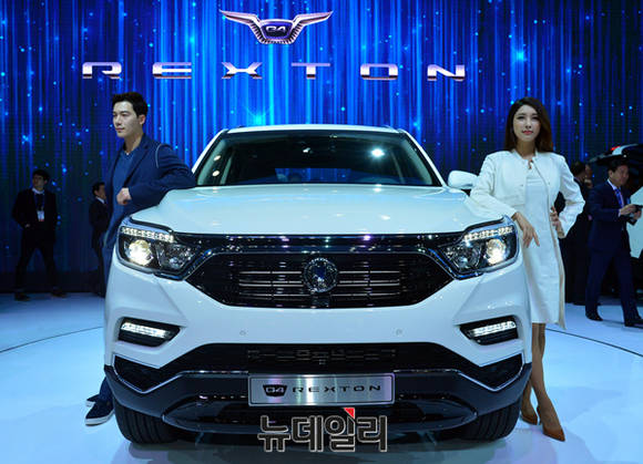 ▲ 쌍용차가 대형 SUV G4 렉스턴을 공개했다.ⓒ공준표 기자