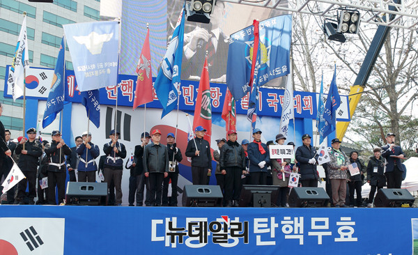 '제4차 탄핵무효 국민저항 총궐기 국민대회'. ⓒ뉴데일리 이기륭 기자
