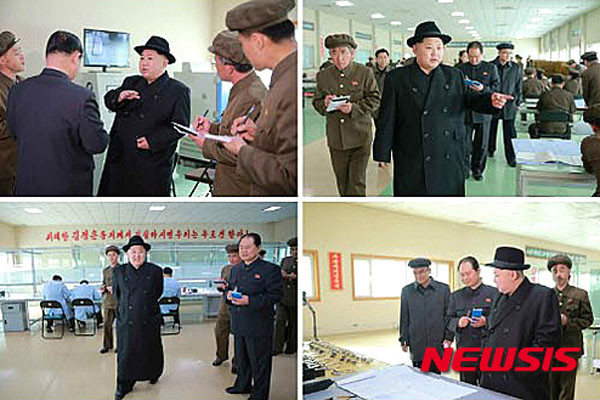 최근 북한이 군수공장에 대한 지원을 대폭 늘렸다고 RFA가 소식통을 인용해 보도했다. 사진은 김정은이 2016년 4월 군수공장으로 추정되는 '리철호 기계공장'을 시찰했을 당시 모습. ⓒ뉴시스. 무단전재 및 재배포 금지.