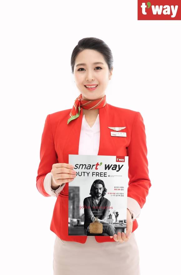 ▲ 티웨이항공은 이달 11일부터 대구발 국제선 전 노선에서 기내 면세품 판매 서비스를 실시한다고 6일 밝혔다.ⓒ티웨이항공