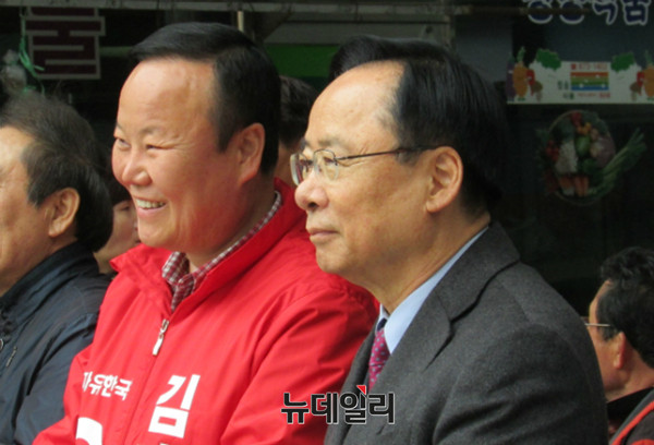 ▲ 자유한국당의 대선기획단장을 맡고 있는 이주영 의원이 9일 오전 경북 청송을 찾아 4·12 재선거에 출사표를 던진 같은당 김재원 후보를 지원했다. ⓒ청송(경북)=뉴데일리 정도원 기자