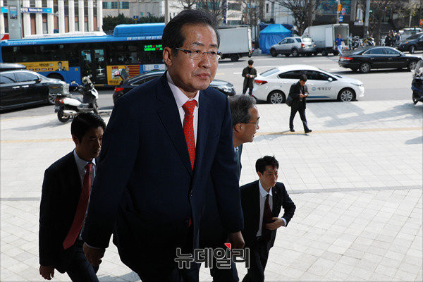 ▲ 오는 19대 대선에 출마하는 자유한국당 홍준표 후보. ⓒ뉴데일리 정상윤 기자