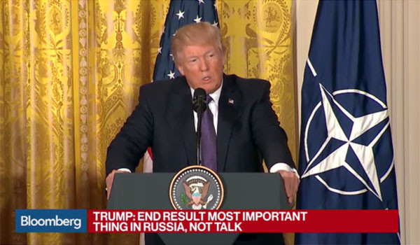 트럼프 대통령은 지난 12일(현지시간) NATO 사무총장과의 회담 뒤 기자회견에서 북한 문제를 다시 거론했다. ⓒ美블룸버그 통신 관련보도 화면캡쳐.