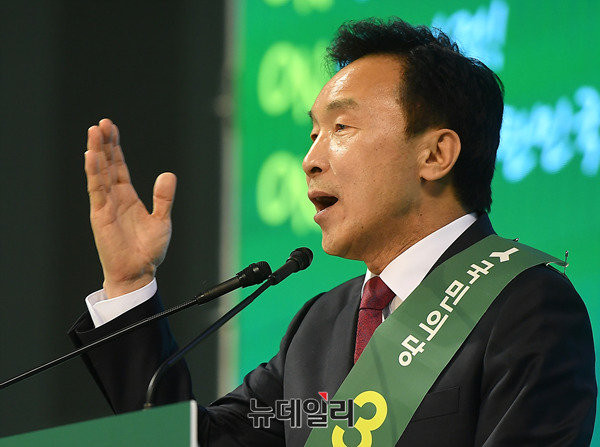 ▲ 국민의당 손학규 중앙상임선거대책위원장. ⓒ뉴데일리 정상윤 기자