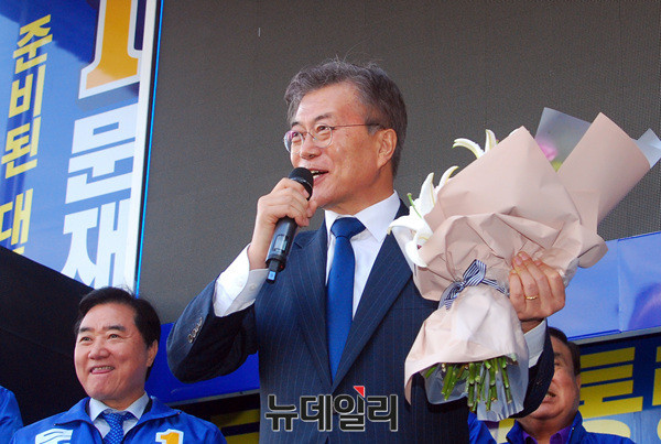 ▲ 유세 중인 문재인 더불어민주당 후보. ⓒ 뉴데일리 공준표 기자