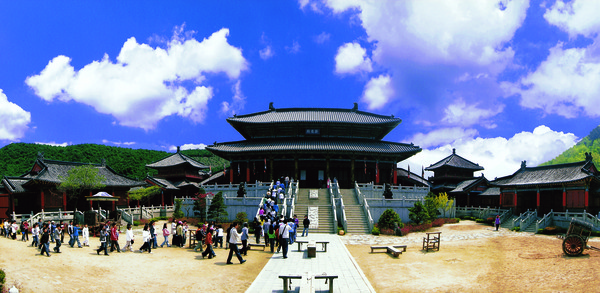 ▲ 단양온달관광지 드라마세트장 황궁 모습.ⓒ단양군