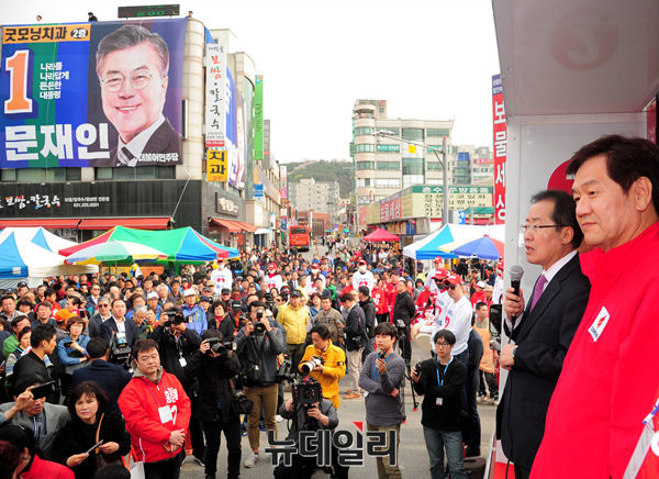▲ 자유한국당 홍준표 후보가 20일 용인 중앙시장을 찾았다. ⓒ뉴데일리 공준표 기자