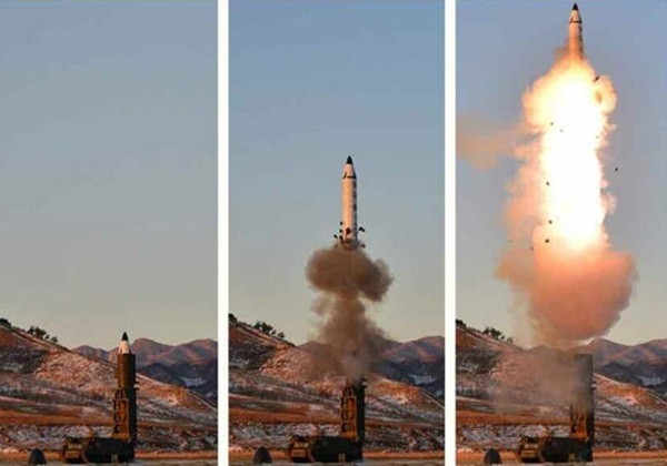 ▲ 지난 2월 12일 북한은 '북극성-2형'이라는 중거리 탄도미사일(IRBM)을 지상에서 발사한 뒤 이를 대대적으로 선전했다. ⓒ北선전매체-뉴데일리 DB