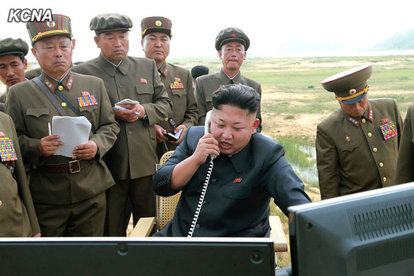 ▲ "안녕하십니까? 금융감독원입니다. 귀하의 계좌가 해킹을 당한 것 같으니 돈을 모두 찾아서 냉장고에 넣어주세요…." 북한 김정은 집단은 온갖 범죄를 통해 '외화벌이'를 하고 있다. ⓒ北선전매체 '조선중앙통신' 화면캡쳐.