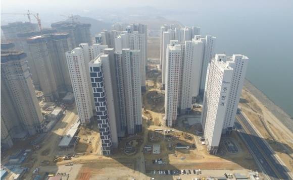 ▲ 한라가 시공 중인 '시흥배곧 한라비발디 1차' 현장 전경. ⓒ한라