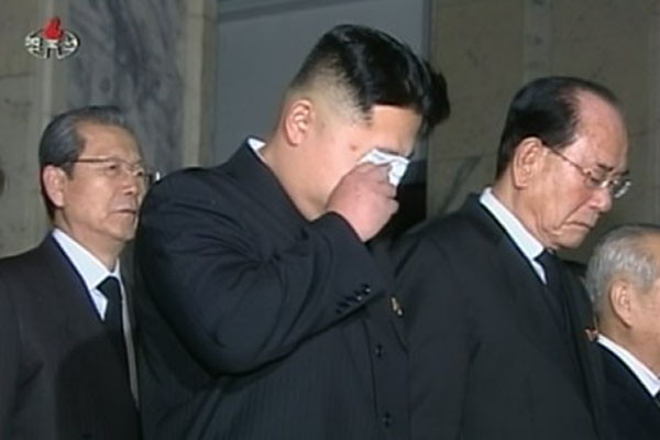 "내가 이러려고 '최고존엄' 됐나 자괴감 들어…." 최근 북한 청년층 사이에서 김정은을 조롱·비판하는 사람들이 늘고 있다고 한다. ⓒ北선전매체 화면캡쳐.