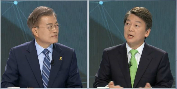 ▲ 국민의당 안철수 후보가 28일 방송된 대선후보 토론회에서 더불어민주당 문재인 후보의 사드 비용 관련 가정적 공세에 선을 긋고 있다. ⓒKBS 방송화면 갈무리