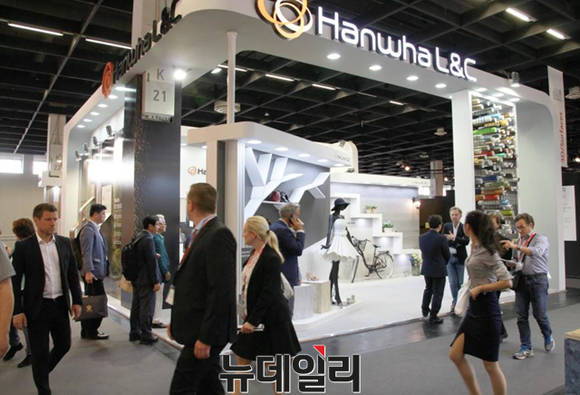▲ 한화L&C가 인터줌에 설치한 전시관.ⓒ한화L&C