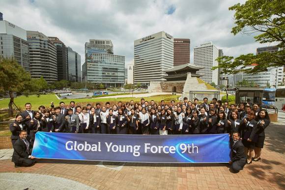 ▲ 신한은행 해외법인, 지점에서 근무 중인 직원들이 신한문화를 배우기 위해 지난 14일 한국을 방문했다. 이들은 3년 동안 글로벌영포스로써 신한문화를 전파할 예정이다.ⓒ신한은행