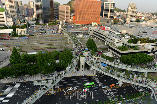 ▲ 서울로7017. ⓒ뉴데일리 정상윤 기자