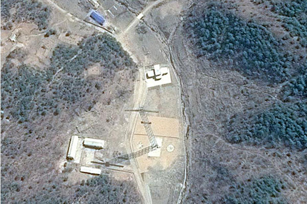 ▲ '미국의 소리'에 따르면, 북한은 최근 새 공수훈련장을 건설했다고 한다. 사진은 구글 어스에 나온 새 공수훈련장. ⓒ美VOA-구글어스