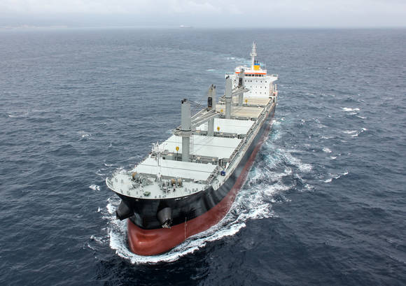 ▲ 포스코는 LNG추진벌크선 연료저장탱크에 최근 세계표준기술로 등재된 극저온용 고망간강을 납품하고 있다.ⓒ포스코