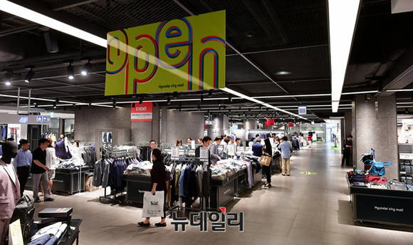 ▲ 현대시티몰 내부 모습. ⓒ정상윤 기자