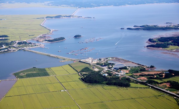 ▲ 하늘에서 내려다본 천수만.ⓒ충남도