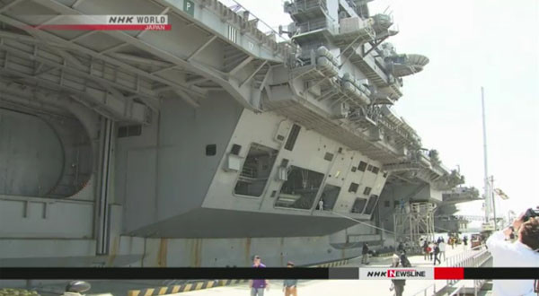 ▲ 정박 중인 美핵추진 항공모함 '니미츠' 함. 6월 1일 美서해안 모항을 출발해 한반도로 올 예정이다. ⓒ日NHK월드뉴스 관련보도 화면캡쳐.