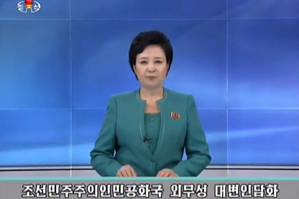 북한은 최근 미국과 유엔 안보리가 내놓은 새로운 대북제재를 겨냥, "이중기준의 극치"라며 맹비난을 쏟아냈다. 사진은 관련 北'조선중앙TV' 보도 일부.ⓒ北선전매체 보도영상 화면캡쳐