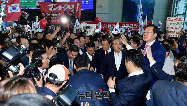 ▲ 자유한국당 홍준표 전 경남도지사. 그는 대선 이후 미국으로 출국해 휴식을 취하다가 지난 4일 귀국했다. ⓒ뉴데일리 정상윤 기자