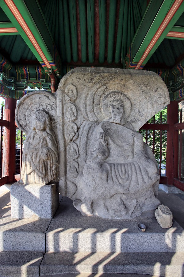 ▲ 충북 청주시 ‘청주 비중리 석조삼존불좌상’이 8일 보물로 승격됐다.ⓒ청주시