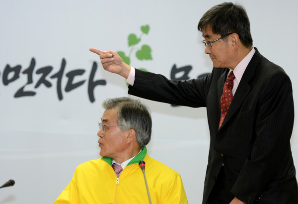 ▲ 문재인 대통령과 안경환 법무부 장관 후보자. ⓒ뉴시스