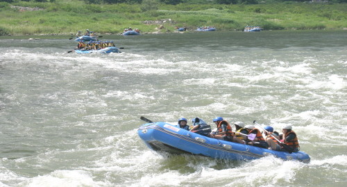 ▲ 단양 남한강  래프팅 장면.ⓒ단양군