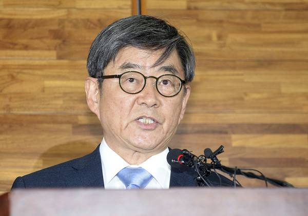 ▲ 안경환 법무부장관 후보자. 그는 16일 자신을 둘러싼 각종 의혹에 대해 해명했다. ⓒ뉴시스 DB