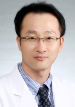 ▲ 경희대한방병원 이병철 교수 ⓒ경희의료원