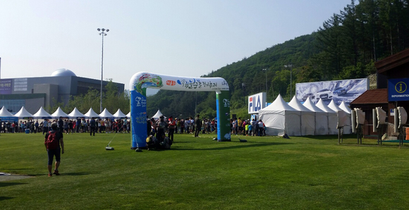▲ 쌍용자동차는 '하늘숲길 걷기 축제'를 후원하고 전국 주요 지점에 차량을 전시하는 등 적극적인 신차 알리기에 나선다고 19일 밝혔다.ⓒ쌍용자동차