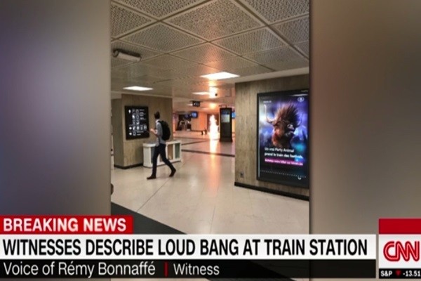 ▲ 20일 오후 8시 30분(현지시간) 벨기에 수도 브뤼셀 중앙역에서 소규모 폭발이 발생했다. 사상자는 발생하지 않았으며, 용의자는 현장에서 사살됐다. 사진은 관련 美'CNN' 보도 일부.ⓒ美'CNN' 보도영상 화면캡쳐