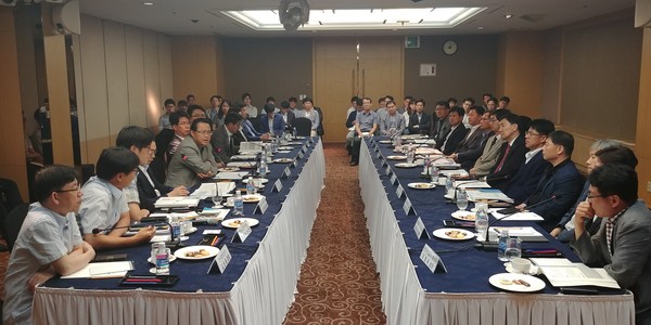 ▲ 금강유역환경청이 21일 관내 화학업체 경영진과 간담회를 가졌다.ⓒ금강유역환경청