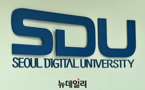 ▲ 강병중 넥센 회장이 지난 4월 서울디지털대학교에 수십억원 상당의 자사주를 증여하면서, 사학 인수 여부에 관심이 모아지고 있다. ⓒ뉴데일리DB