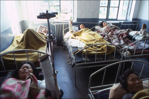 ▲ 북한의 정형외과 입원실 모습. 이마저도 해외 언론에 공개된, 괜찮은 병원이라고 한다. ⓒ리버티 헤럴드 北병원관련 보도화면 캡쳐.