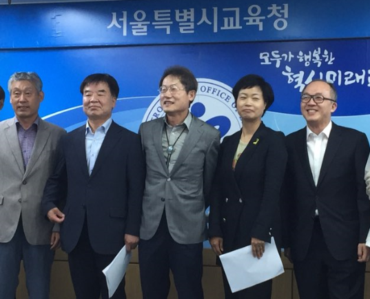 ▲ 서울시교육청과 서울교원단체총연합회, 전국교직원노동조합서울지부는 22일 서울교육청에서 기자회견을 열고 교육부 권한 시·도교육청 이양 등 교육 관련 공동 해결 과제를 발표했다. ⓒ뉴데일리 강유화