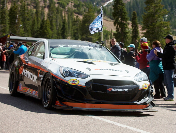 ▲ 한국타이어는 자사가 후원하는 리즈 밀란 선수가 벤투스 F200을 장착하고 미국 레이싱 대회에서 우수한 성적을 기록했다고 27일 밝혔다.ⓒ한국타이어