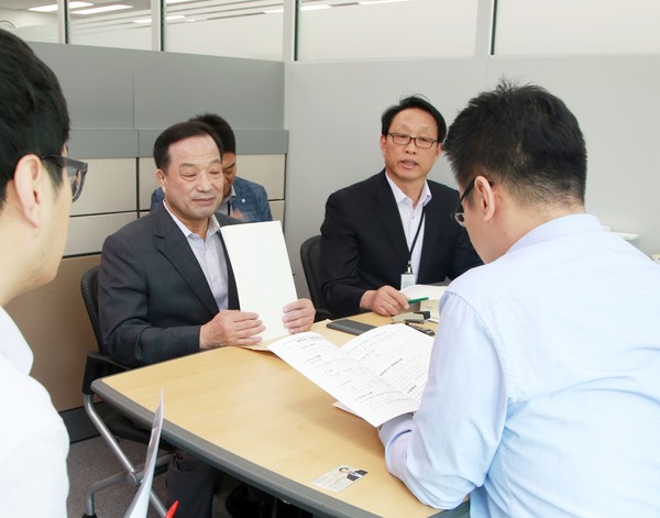 ▲ 지난 28일 기획재정부를 방문, 지방상수도 현대화사업 국비지원을 요청했다.ⓒ옥천군